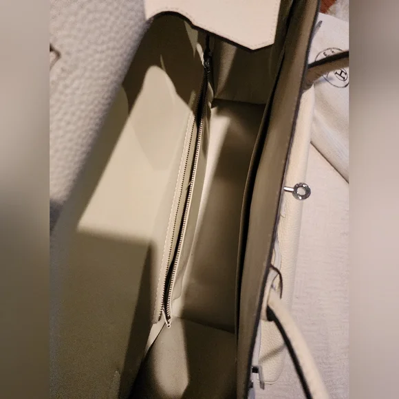 Beautiful Faux Birken  Handbag! - Picture 5 of 8